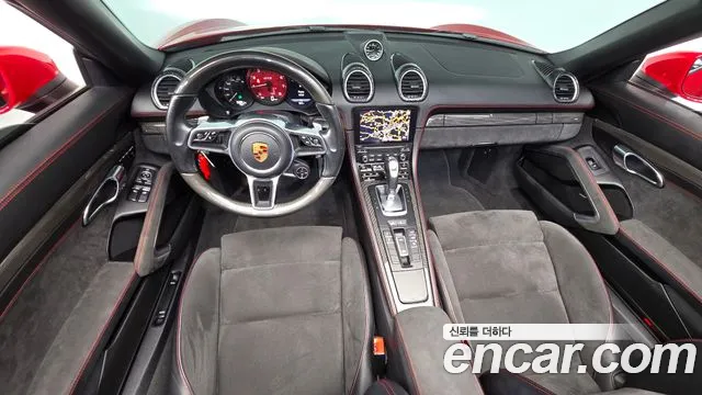Porsche Cayman 2018 thumb 7