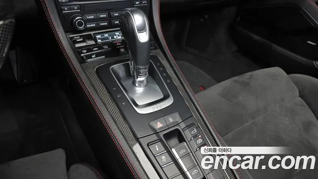 Porsche Cayman 2018 thumb 9