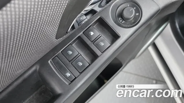 ChevroletGMDaewoo Lacetti 2010 thumb 11