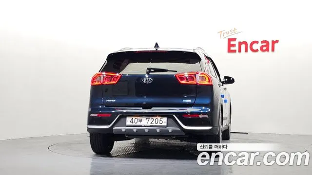 Kia Niro 2017 thumb 4