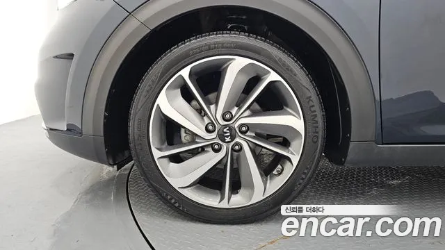 Kia Niro 2017 thumb 5