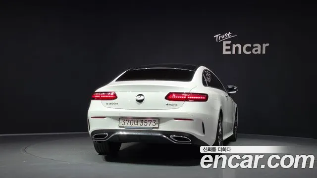 Mercedes-Benz E-Класс 2023 thumb 4