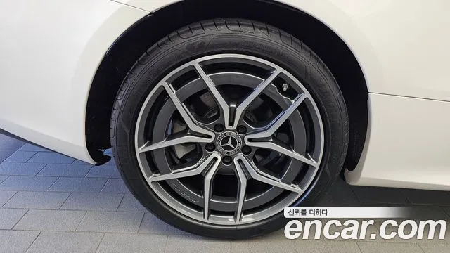 Mercedes-Benz E-Класс 2023 thumb 5