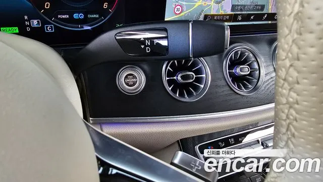 Mercedes-Benz E-Класс 2023 thumb 9