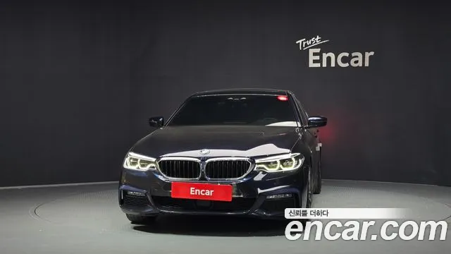 BMW 5-Series 2020 thumb 3