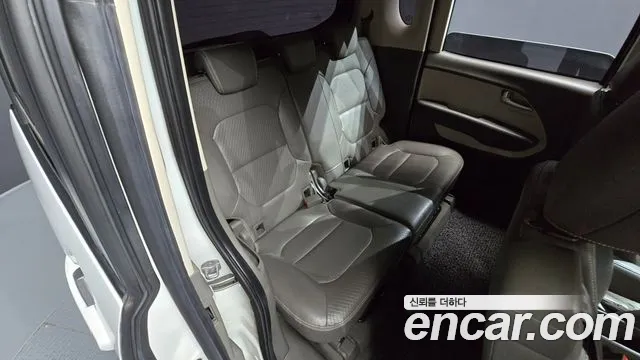 Kia Ray 2013 thumb 11