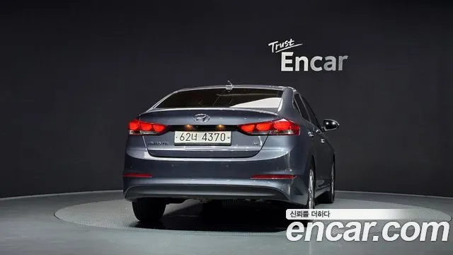 Hyundai Avante 2018 thumb 4