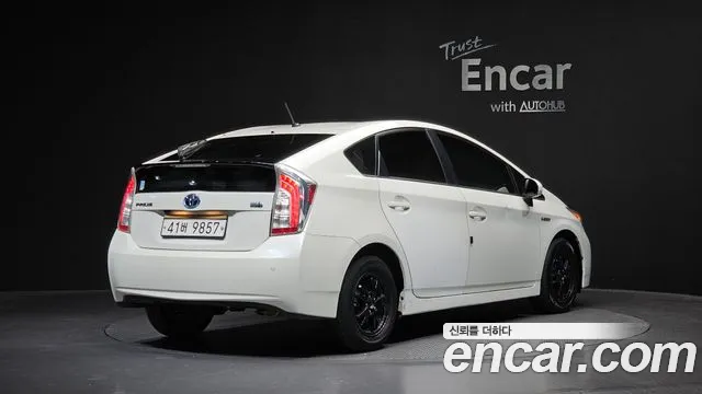 Toyota Prius 2012 thumb 2