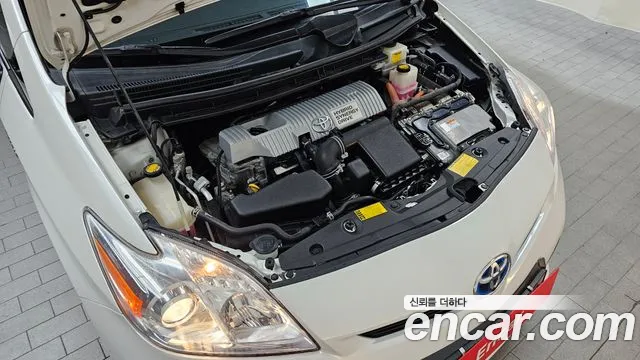 Toyota Prius 2012 thumb 6