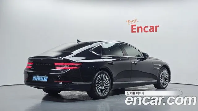 Genesis G80 2022 thumb 2
