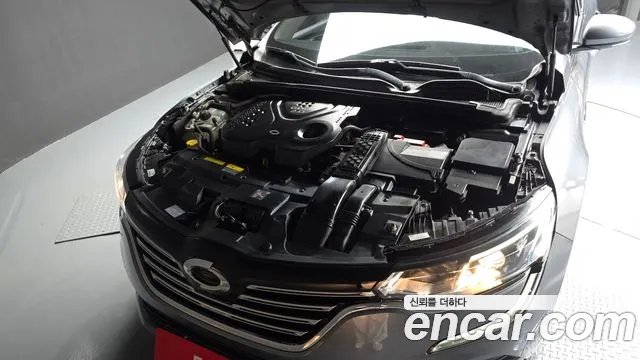 Renault-KoreaSamsung Megane 2016 thumb 6