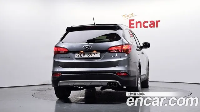Hyundai Santa Fe 2013 thumb 4