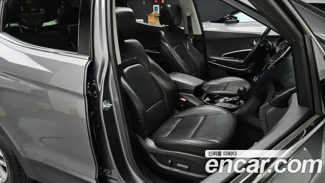 Hyundai Santa Fe 2013 thumb 11