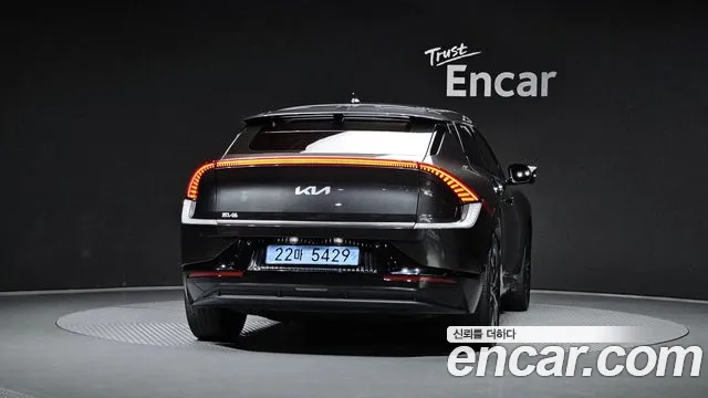Kia EV6 2021 thumb 3