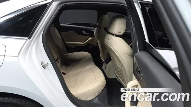 Audi A4 2023 thumb 12