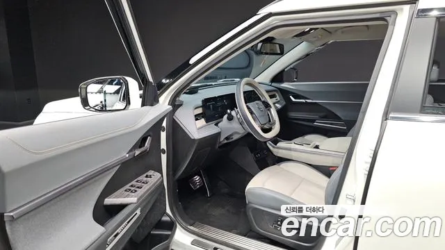KG_Mobility_Ssangyong Torres 2024 thumb 9