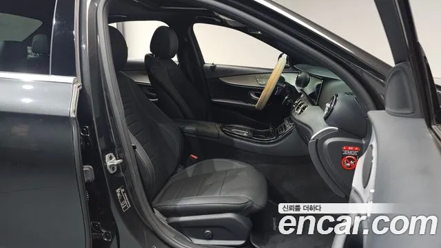 Mercedes-Benz E-Класс 2021 thumb 9