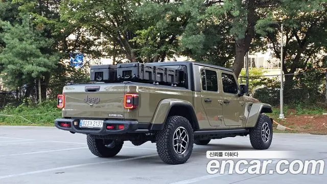 Jeep Gladiator 2025 thumb 2