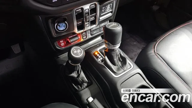 Jeep Gladiator 2025 thumb 9
