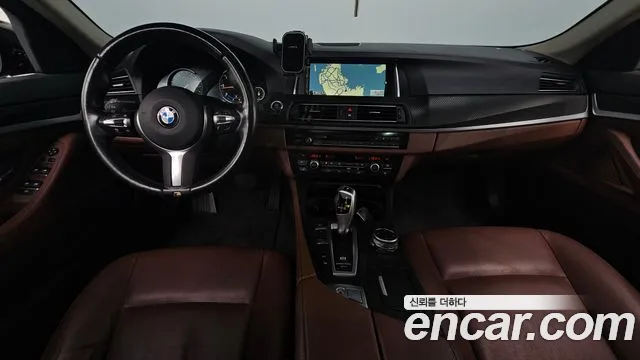 BMW 5-Series 2016 thumb 7