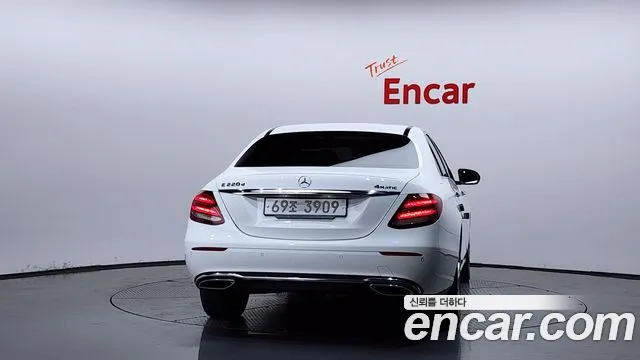 Mercedes-Benz E-Класс 2018 thumb 4