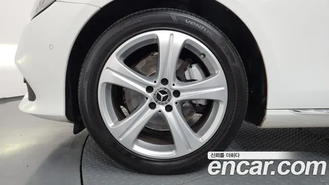 Mercedes-Benz E-Класс 2018 thumb 5
