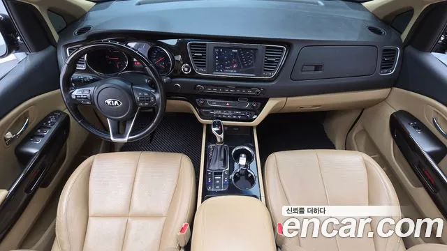 Kia Carnival 2018 thumb 7