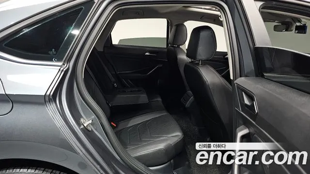 Volkswagen Jetta 2021 thumb 11
