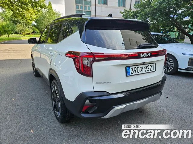 Kia Seltos 2023 thumb 5