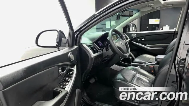 KG_Mobility_Ssangyong KORANDO 2015 thumb 10