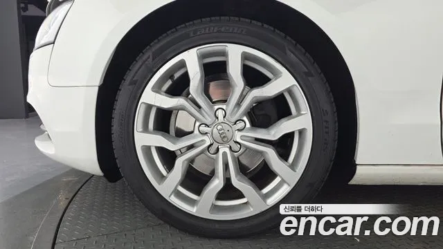 Audi A5 2013 thumb 5