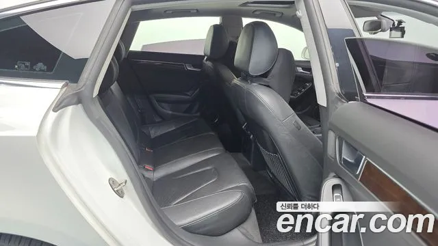 Audi A5 2013 thumb 12