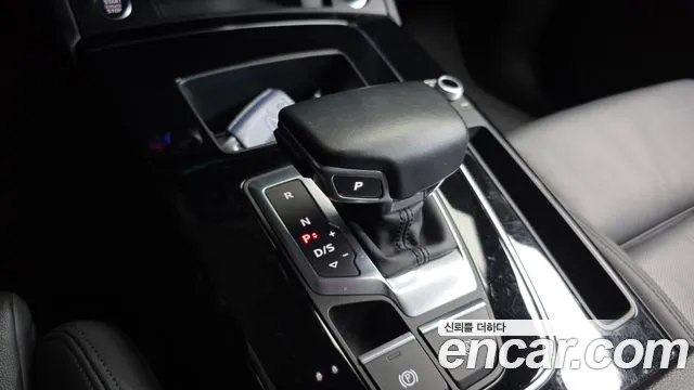 Audi Q5 2022 thumb 9
