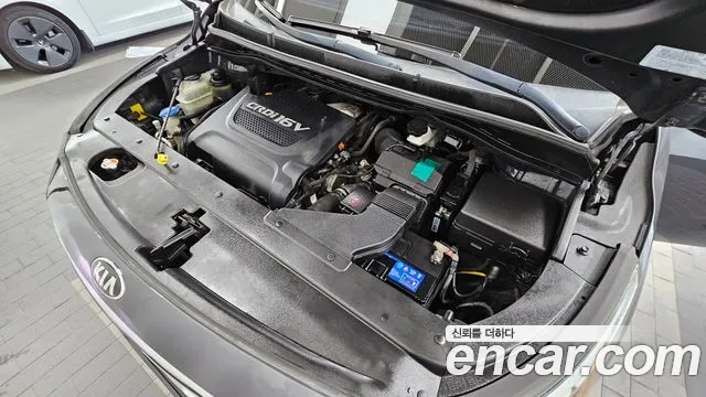 Kia Carnival 2017 thumb 6