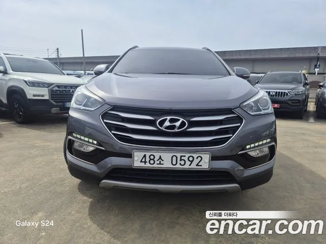 Hyundai Santa Fe 2016 thumb 2
