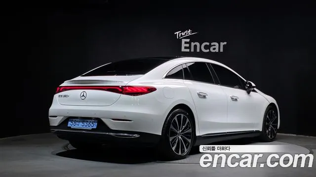 Mercedes-Benz EQE 2023 thumb 2