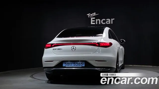 Mercedes-Benz EQE 2023 thumb 4