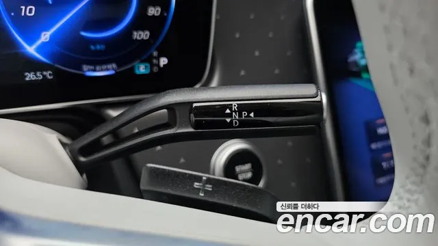 Mercedes-Benz EQE 2023 thumb 9
