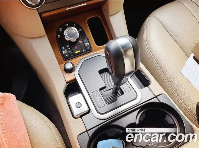 Land Rover Discovery 2012 thumb 9