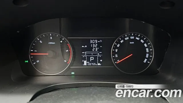 KG_Mobility_Ssangyong Rexton 2018 thumb 8