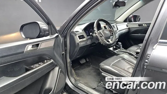KG_Mobility_Ssangyong Rexton 2018 thumb 10
