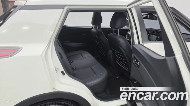 KG_Mobility_Ssangyong TIBOLI 2020 thumb 11