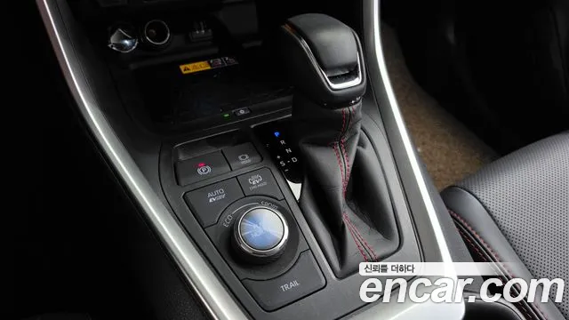 Toyota RAV4 2025 thumb 9