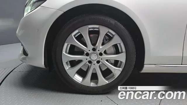Mercedes-Benz E-Класс 2016 thumb 5