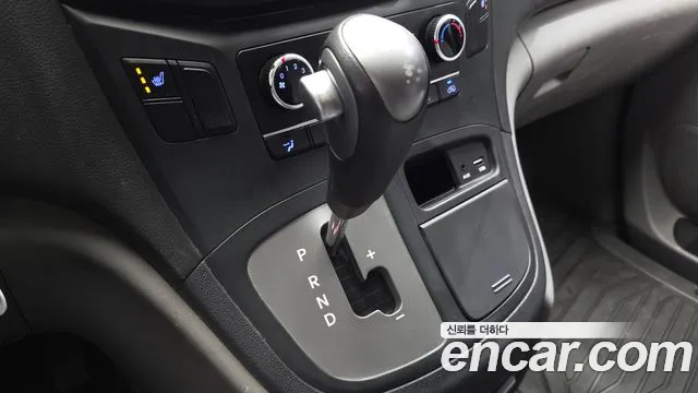 Hyundai Starex 2016 thumb 9