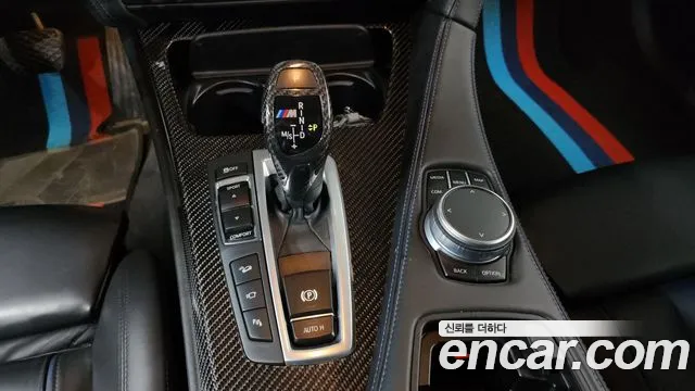BMW 6-Series 2018 thumb 9