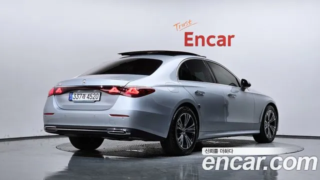 Mercedes-Benz E-Класс 2024 thumb 2