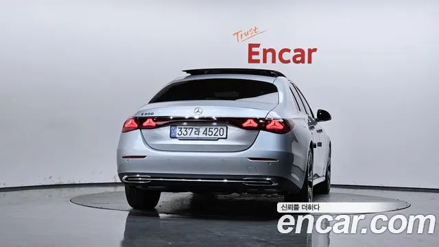 Mercedes-Benz E-Класс 2024 thumb 4