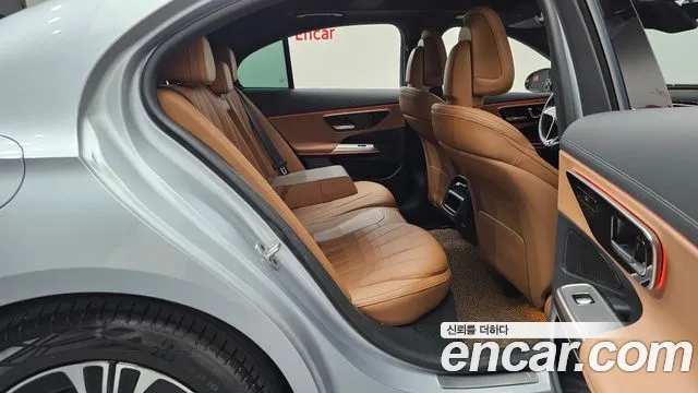 Mercedes-Benz E-Класс 2024 thumb 11