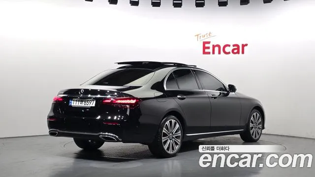 Mercedes-Benz E-Класс 2021 thumb 2